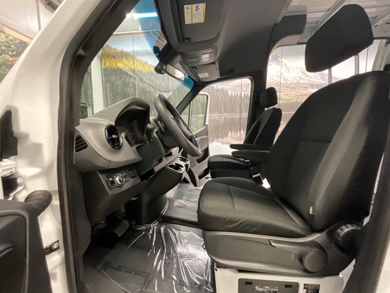 2020 Mercedes-Benz Sprinter 2500 Cargo Van / 3.0L V6 DIESEL / 1,400 MILES  / HIGHROOF & 144 " WB / Backup Camera / LIKE NEW - Photo 14 - Gladstone, OR 97027