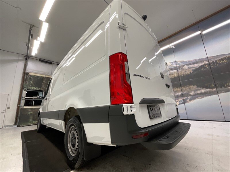 2020 Mercedes-Benz Sprinter 2500 Cargo Van / 3.0L V6 DIESEL / 1,400 MILES  / HIGHROOF & 144 " WB / Backup Camera / LIKE NEW - Photo 26 - Gladstone, OR 97027