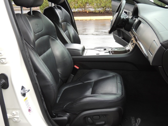 2010 Jaguar XF XFR / Leather / Sunroof / SuperCharged / 41K MILES   - Photo 12 - Portland, OR 97217