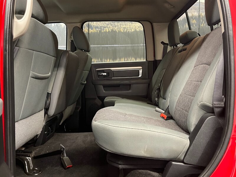 2018 RAM 2500 Crew Cab 4X4 / 6.7L CUMMINS DIESEL  6-SPEED MANUAL   - Photo 13 - Gladstone, OR 97027