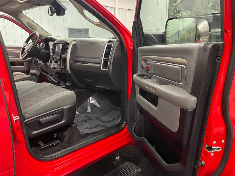 2018 RAM 2500 Crew Cab 4X4 / 6.7L CUMMINS DIESEL  6-SPEED MANUAL   - Photo 35 - Gladstone, OR 97027