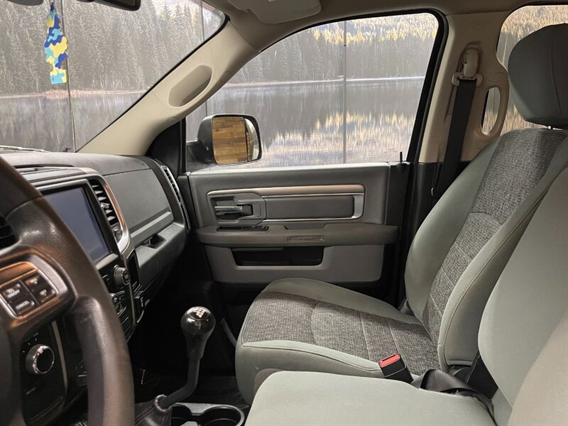 2018 RAM 2500 Crew Cab 4X4 / 6.7L CUMMINS DIESEL  6-SPEED MANUAL   - Photo 16 - Gladstone, OR 97027