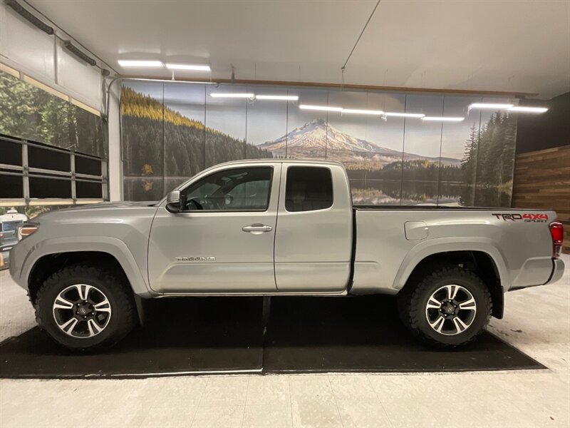 2018 Toyota Tacoma TRD Sport 4X4 / 1-OWNER / 41,000 MILES  / Technology Package - Photo 3 - Gladstone, OR 97027