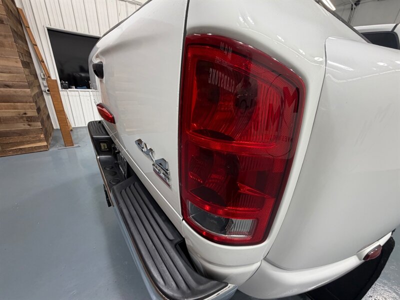 2004 Dodge Ram 3500 SLT 4X4 6-SPEED MANUAL DUALLY 5.9L CUMMINS DIESEL /LONG BED / ZERO RUST - Photo 29 - Gladstone, OR 97027