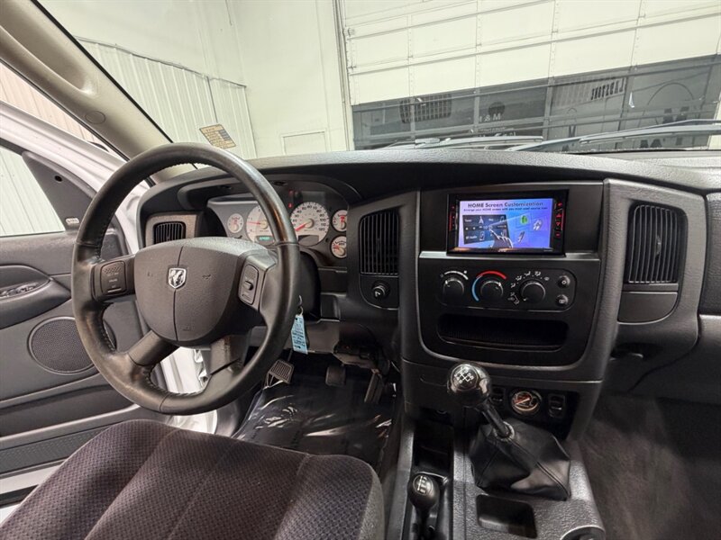 2004 Dodge Ram 3500 SLT 4X4 6-SPEED MANUAL DUALLY 5.9L CUMMINS DIESEL /LONG BED / ZERO RUST - Photo 17 - Gladstone, OR 97027