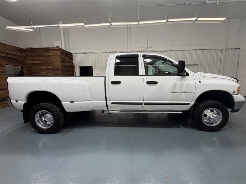 2004 Dodge Ram 3500 SLT 4X4 6-SPEED MANUAL DUALLY 5.9L CUMMINS DIESEL /LONG BED / ZERO RUST - Photo 4 - Gladstone, OR 97027
