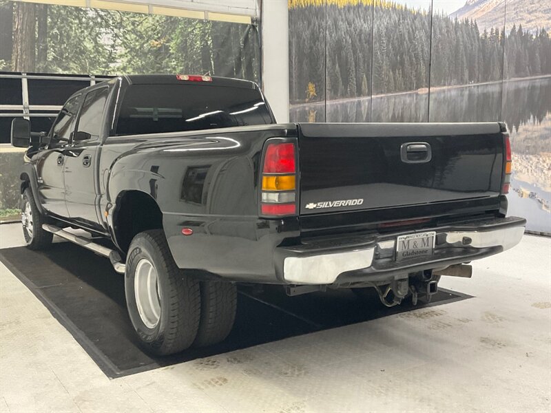 2007 Chevrolet Silverado 3500 LT Crew Cab 4X4 / 6.6L DIESEL / DUALLY / LBZ MOTOR  / Leather & Heated Seats / DVD Player / RUST FREE / ALLISON TRANNY - Photo 7 - Gladstone, OR 97027