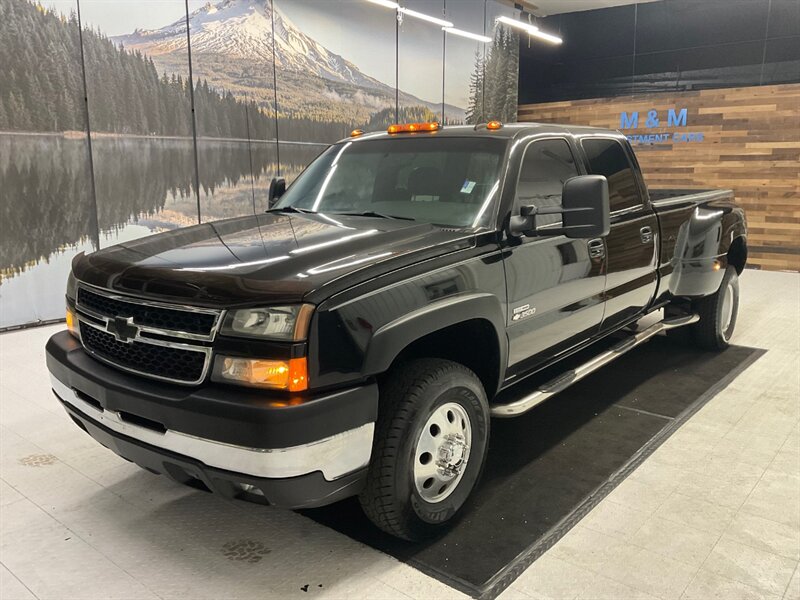 2007 Chevrolet Silverado 3500 LT Crew Cab 4X4 / 6.6L DIESEL / DUALLY / LBZ MOTOR  / Leather & Heated Seats / DVD Player / RUST FREE / ALLISON TRANNY - Photo 25 - Gladstone, OR 97027