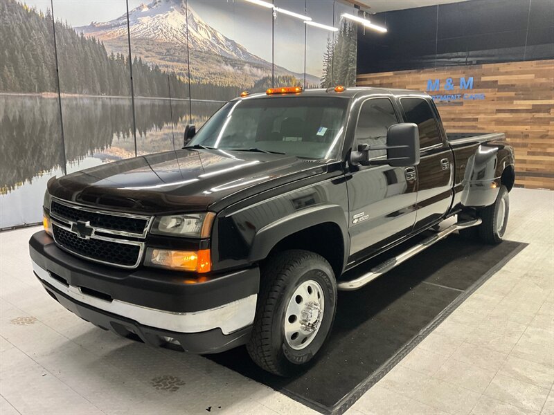 2007 Chevrolet Silverado 3500 LT Crew Cab 4X4 / 6.6L DIESEL / DUALLY / LBZ MOTOR  / Leather & Heated Seats / DVD Player / RUST FREE / ALLISON TRANNY - Photo 1 - Gladstone, OR 97027