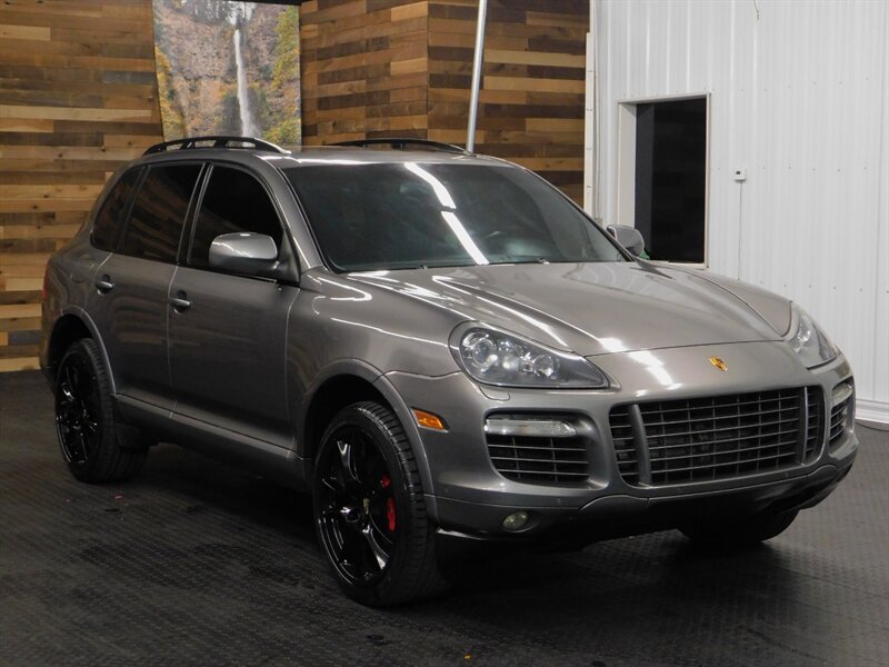 2010 Porsche Cayenne Turbo S Sport Utilit   - Photo 2 - Gladstone, OR 97027