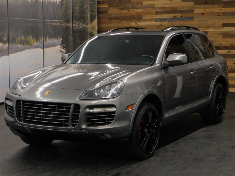 2010 Porsche Cayenne Turbo S Sport Utilit   - Photo 1 - Gladstone, OR 97027