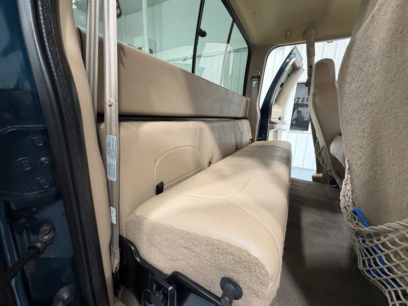 1999 Ford F-350 Super Duty XLT - Photo 32 - Gladstone, OR 97027