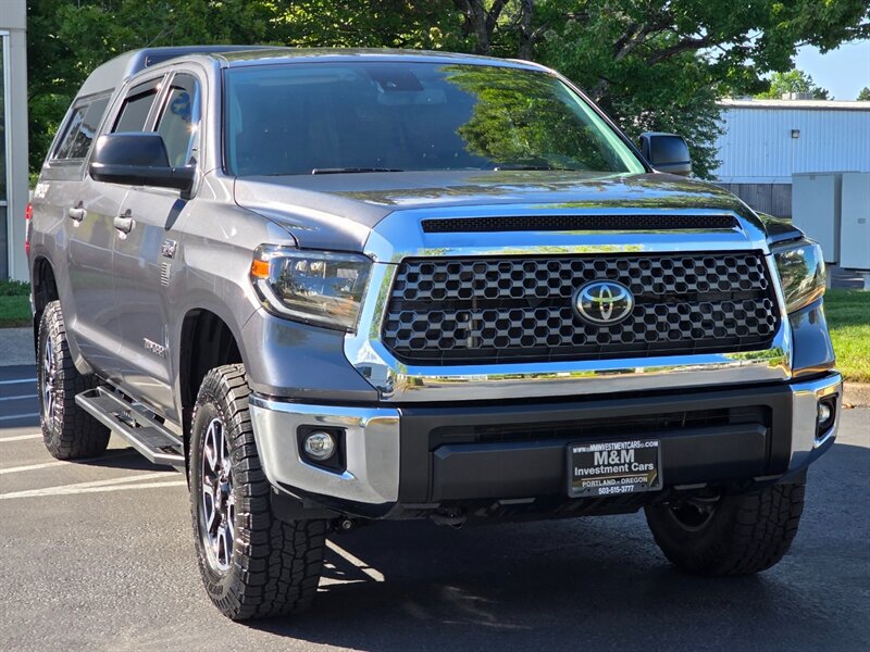 2021 Toyota Tundra CREW MAX 4X4 / V8 5.7L / LOCAL TRADE-IN / NO RUST / ARE CANOPY / 38-GALLON TANK / IMMACULATE !! - Photo 2 - Portland, OR 97217