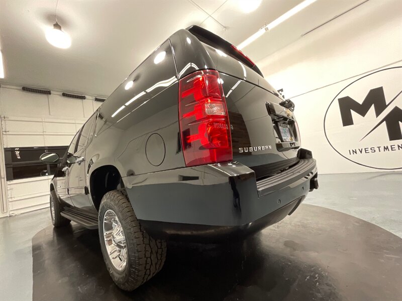 2011 Chevrolet Suburban LT 2500 4X4 / 6.0L V8 / Leather Navi / LOCAL  / NO RUST / 3/4 TON - Photo 58 - Gladstone, OR 97027