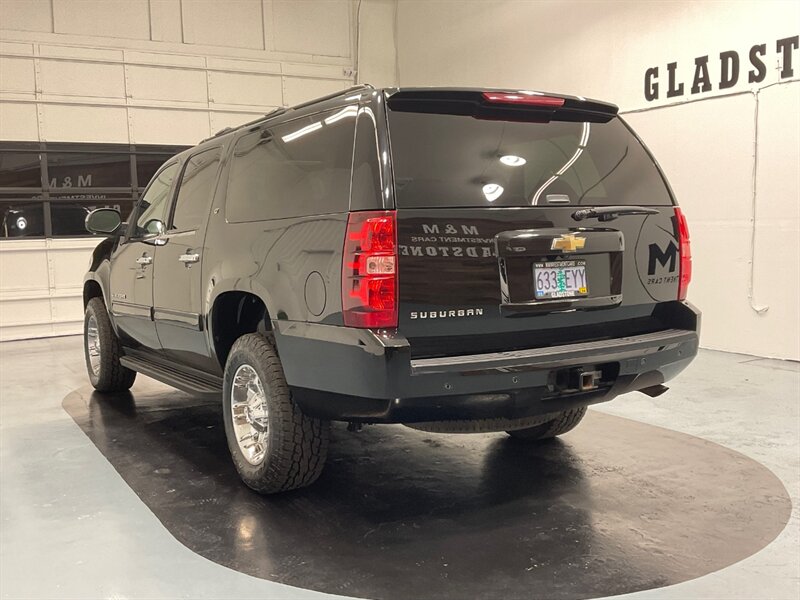 2011 Chevrolet Suburban LT 2500 4X4 / 6.0L V8 / Leather Navi / LOCAL  / NO RUST / 3/4 TON - Photo 8 - Gladstone, OR 97027