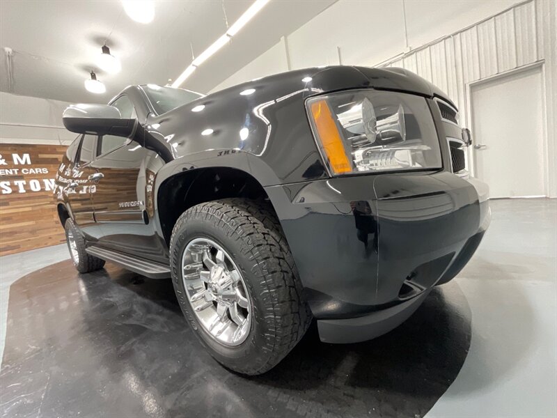 2011 Chevrolet Suburban LT 2500 4X4 / 6.0L V8 / Leather Navi / LOCAL  / NO RUST / 3/4 TON - Photo 57 - Gladstone, OR 97027