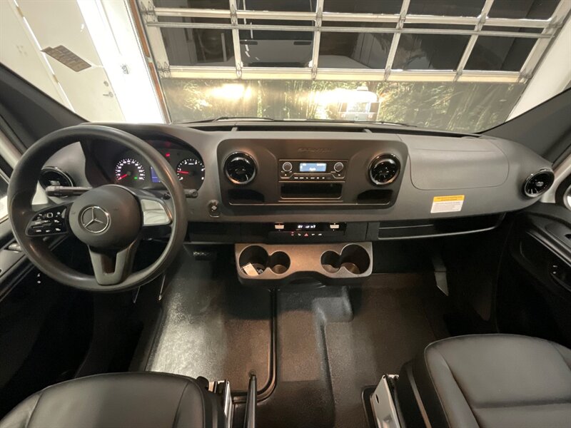 2021 Mercedes-Benz Sprinter 2500 CARGO VAN / 4Cyl DIESEL / HIGHROOF 170 " WB  / Backup Camera / 28,000 MILES - Photo 44 - Gladstone, OR 97027