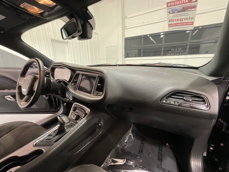 2019 Dodge Challenger R/T Scat Pack Plus Pkg/392 V8 HEMI 6.4L / 30K MILE  / 8-Speed Transmission - Photo 18 - Gladstone, OR 97027