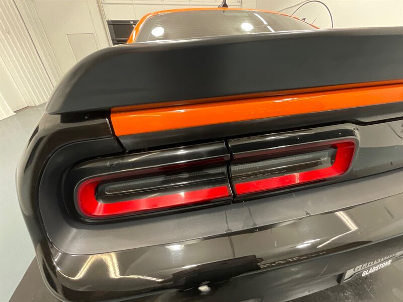 2019 Dodge Challenger R/T Scat Pack Plus Pkg/392 V8 HEMI 6.4L / 30K MILE  / 8-Speed Transmission - Photo 26 - Gladstone, OR 97027