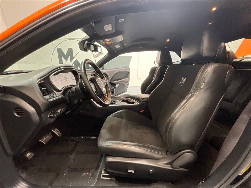 2019 Dodge Challenger R/T Scat Pack Plus Pkg/392 V8 HEMI 6.4L / 30K MILE  / 8-Speed Transmission - Photo 38 - Gladstone, OR 97027