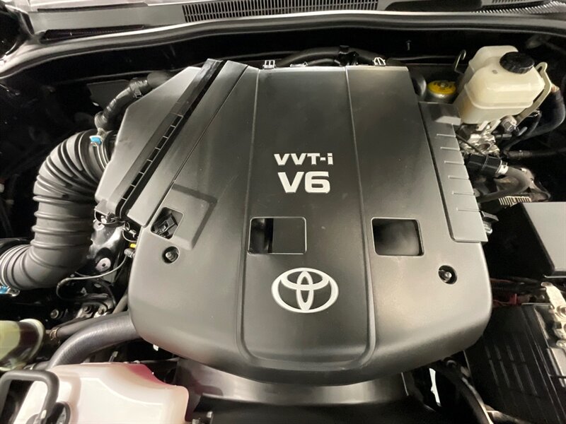 2009 Toyota 4Runner Limited Sport Utility 4X4 / 4.0L V6 /Leather Seats  / LOCAL with ZERO RUST - Photo 32 - Gladstone, OR 97027