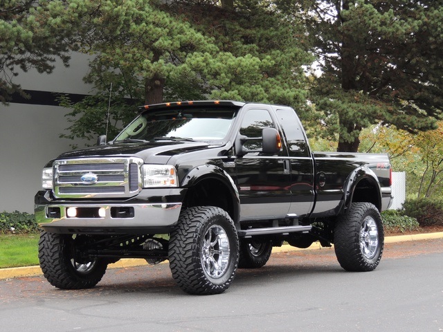 2005 Ford F-350 Super Duty Lariat/ 4x4/ DIESEL /Leather/ LIFTED