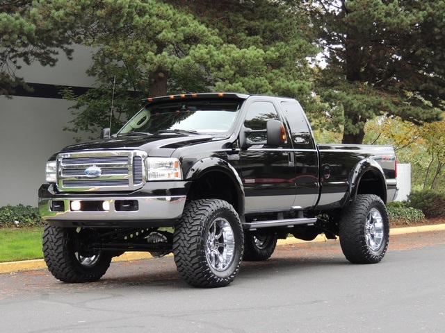 2005 Ford F-350 Super Duty Lariat/ 4x4/ DIESEL /Leather/ LIFTED