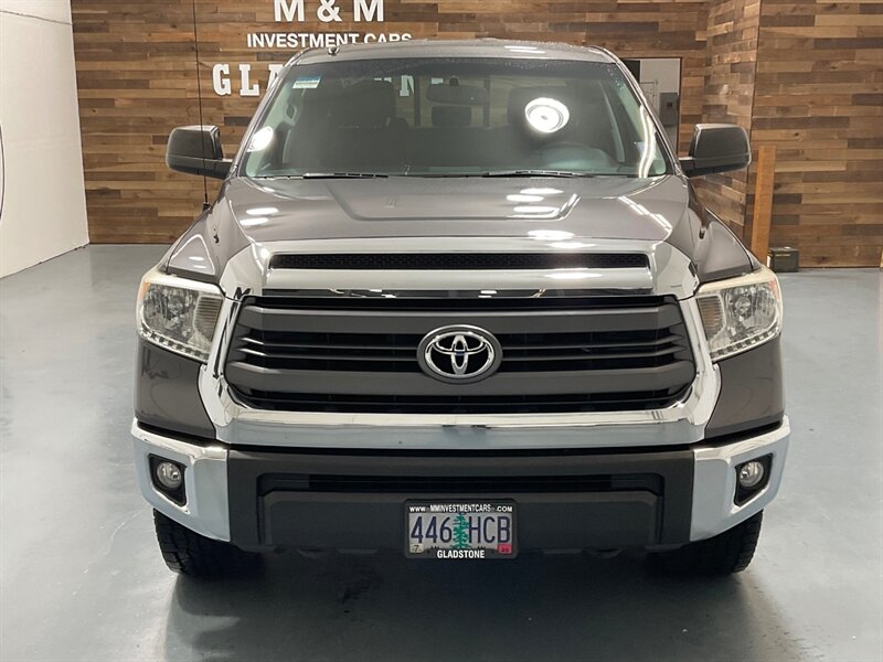 2014 Toyota Tundra SR5  / LOCAL TRUCK / BACKUP CAMERA - Photo 5 - Gladstone, OR 97027