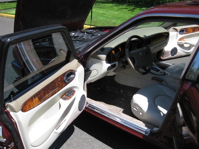 1998 Jaguar XJ8 Vanden Plas-L   - Photo 31 - Portland, OR 97217