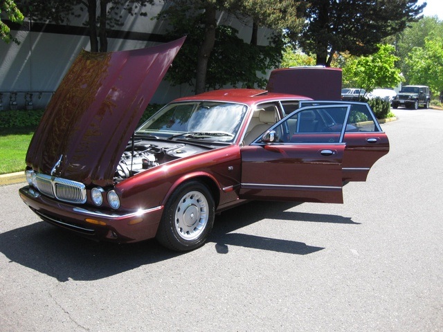 1998 Jaguar XJ8 Vanden Plas-L   - Photo 24 - Portland, OR 97217