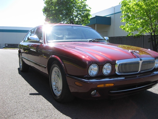 1998 Jaguar XJ8 Vanden Plas-L   - Photo 9 - Portland, OR 97217