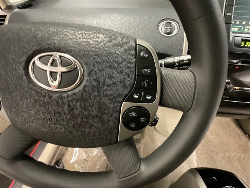 2007 Toyota Prius Hatchback / Hybrid / Backup Camera / 109,000 MILES  / Backup Camera / Brand New Tires / Excel Cond - Photo 37 - Gladstone, OR 97027