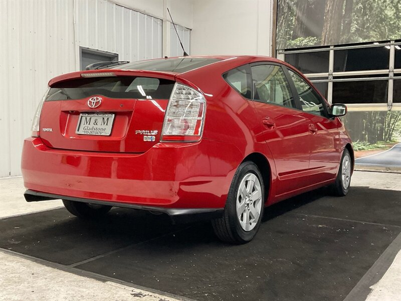 2007 Toyota Prius Hatchback / Hybrid / Backup Camera / 109,000 MILES  / Backup Camera / Brand New Tires / Excel Cond - Photo 8 - Gladstone, OR 97027