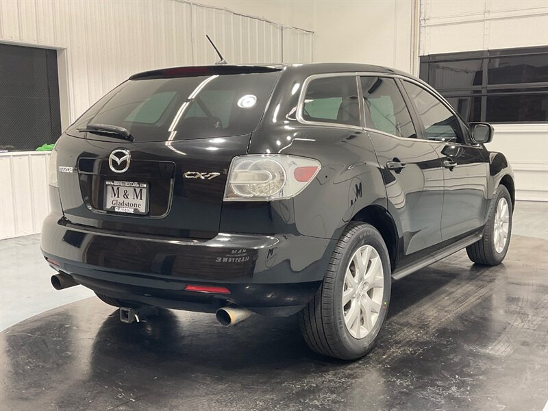 2009 Mazda CX-7 Sport AWD / 2.3L 4Cyl Turbo / BRAND NEW TIRES  / LOCAL CAR / Sunroof - Photo 8 - Gladstone, OR 97027