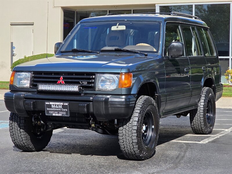 1994 Mitsubishi Montero 4X4 V6 3.0L / 3RD SEATS / FRESH TIMING BELT / LOW MILES / 7-SEATER / NEW TIRES - Photo 1 - Portland, OR 97217