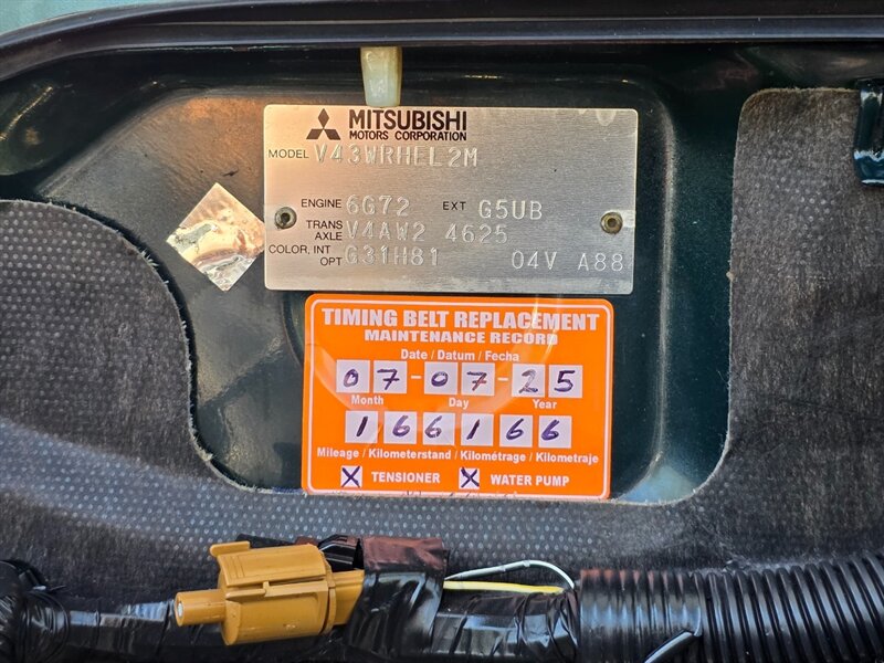 1994 Mitsubishi Montero 4X4 V6 3.0L / 3RD SEATS / FRESH TIMING BELT / LOW MILES / 7-SEATER / NEW TIRES - Photo 24 - Portland, OR 97217