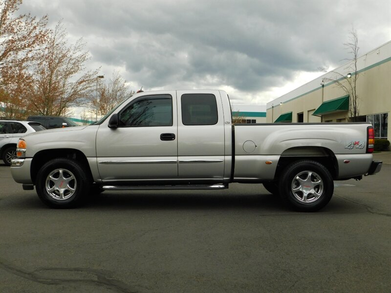 2005 GMC Sierra 1500 SLT 4dr  / 4X4 / QUADRASTEER / LOW LOW MILES   - Photo 3 - Portland, OR 97217