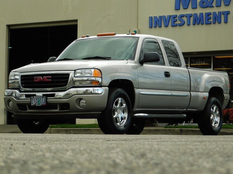 2005 GMC Sierra 1500 SLT 4dr  / 4X4 / QUADRASTEER / LOW LOW MILES   - Photo 45 - Portland, OR 97217