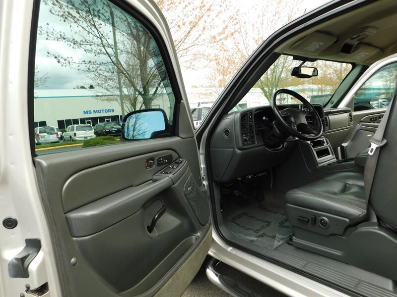 2005 GMC Sierra 1500 SLT 4dr  / 4X4 / QUADRASTEER / LOW LOW MILES   - Photo 13 - Portland, OR 97217