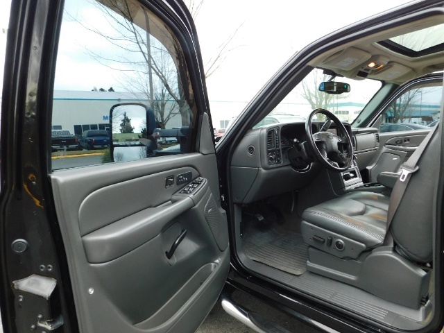 2007 Chevrolet Silverado 3500 Classic LT3 4dr Crew Cab / DUALLY / 4X4 / LBZ MOTOR /CLEAN   - Photo 9 - Portland, OR 97217