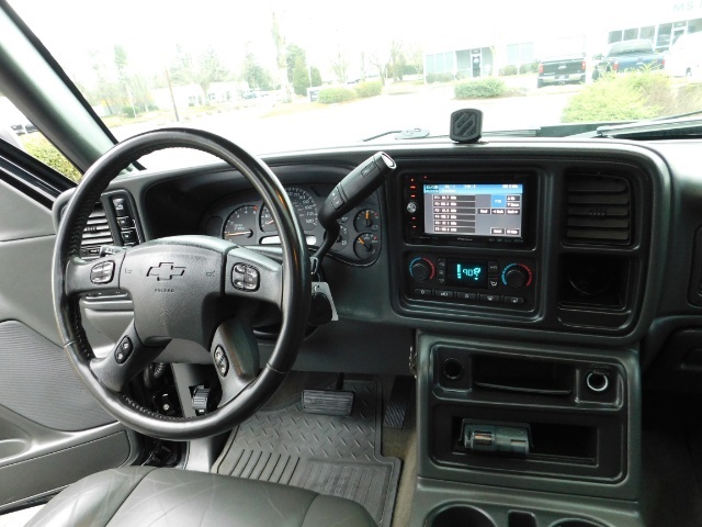 2007 Chevrolet Silverado 3500 Classic LT3 4dr Crew Cab / DUALLY / 4X4 / LBZ MOTOR /CLEAN   - Photo 16 - Portland, OR 97217