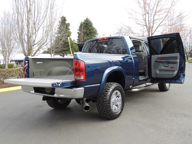 2006 Dodge Ram 3500 Laramie/ Mega Cab/ 4X4 / 5.9L DIESEL/ 6-SPD MANUAL   - Photo 30 - Portland, OR 97217