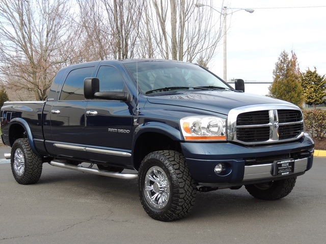 2006 Dodge Ram 3500 Laramie/ Mega Cab/ 4X4 / 5.9L DIESEL/ 6-SPD MANUAL   - Photo 2 - Portland, OR 97217