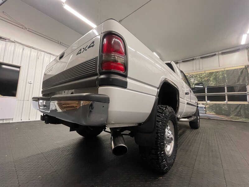 2001 Dodge Ram 2500 SLT 4dr 4X4 / 5.9L C   - Photo 11 - Gladstone, OR 97027