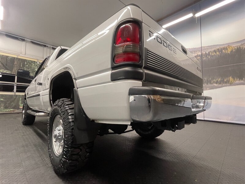 2001 Dodge Ram 2500 SLT 4dr 4X4 / 5.9L C   - Photo 12 - Gladstone, OR 97027