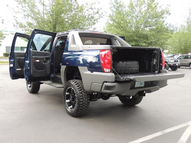 2002 Chevrolet Avalanche 1500 / 4X4 / Leather / Sunroof / LIFTED LIFTED   - Photo 27 - Portland, OR 97217