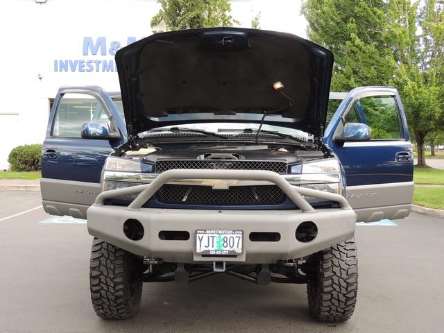 2002 Chevrolet Avalanche 1500 / 4X4 / Leather / Sunroof / LIFTED LIFTED   - Photo 32 - Portland, OR 97217