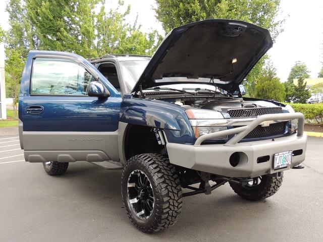 2002 Chevrolet Avalanche 1500 / 4X4 / Leather / Sunroof / LIFTED LIFTED   - Photo 31 - Portland, OR 97217