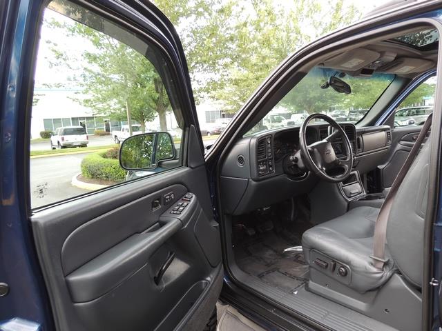 2002 Chevrolet Avalanche 1500 / 4X4 / Leather / Sunroof / LIFTED LIFTED   - Photo 14 - Portland, OR 97217