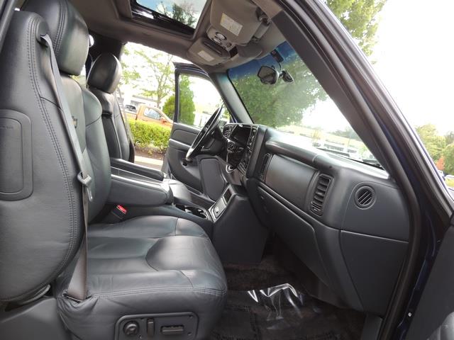 2002 Chevrolet Avalanche 1500 / 4X4 / Leather / Sunroof / LIFTED LIFTED   - Photo 19 - Portland, OR 97217